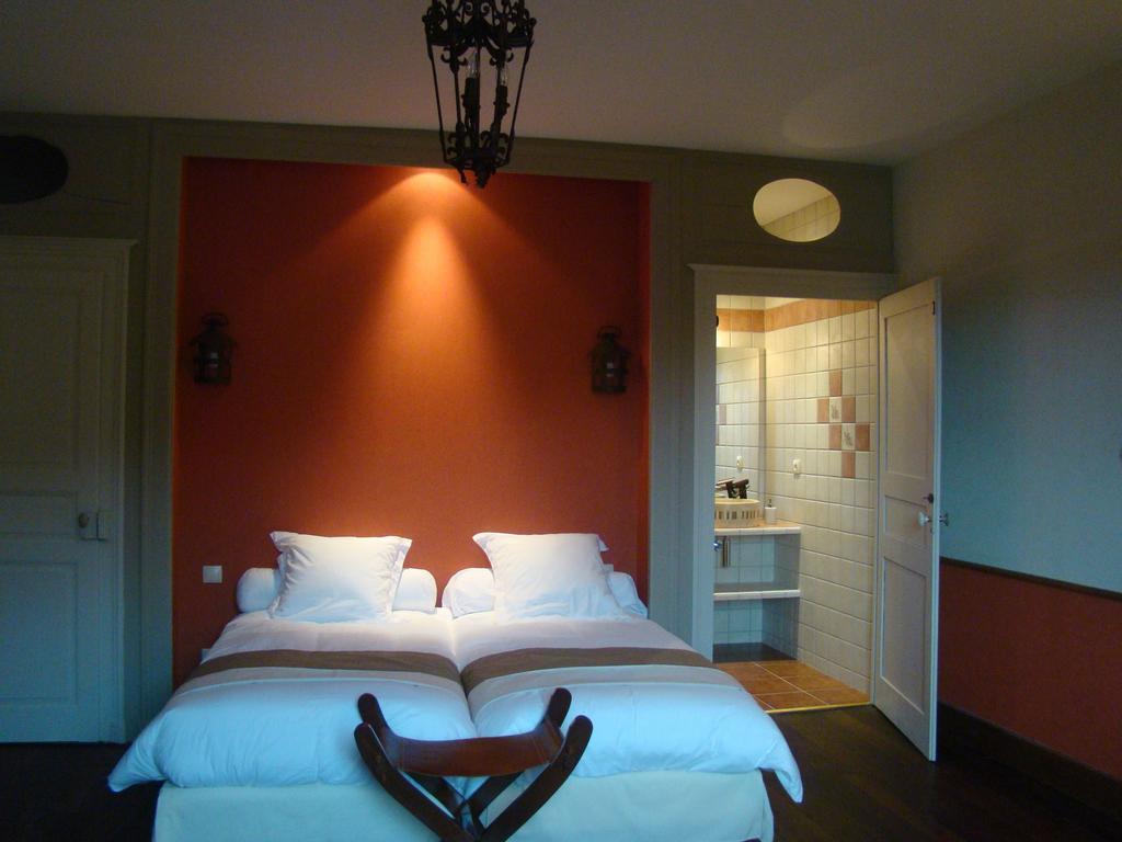 Gentilhommiere Eaux Bleues Bed & Breakfast Ecot-la Combe Eksteriør bilde