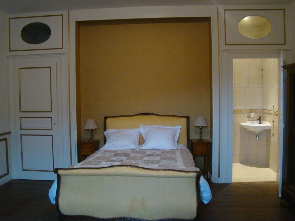 Gentilhommiere Eaux Bleues Bed & Breakfast Ecot-la Combe Eksteriør bilde